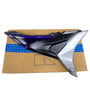 Cubierta Lateral Derecha Morada Moto Pulsar N125 Bajaj